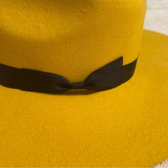 Charlie 1 Horse Yellow Wool Western Hat with Black Band Size Small - Picture 5 of 16